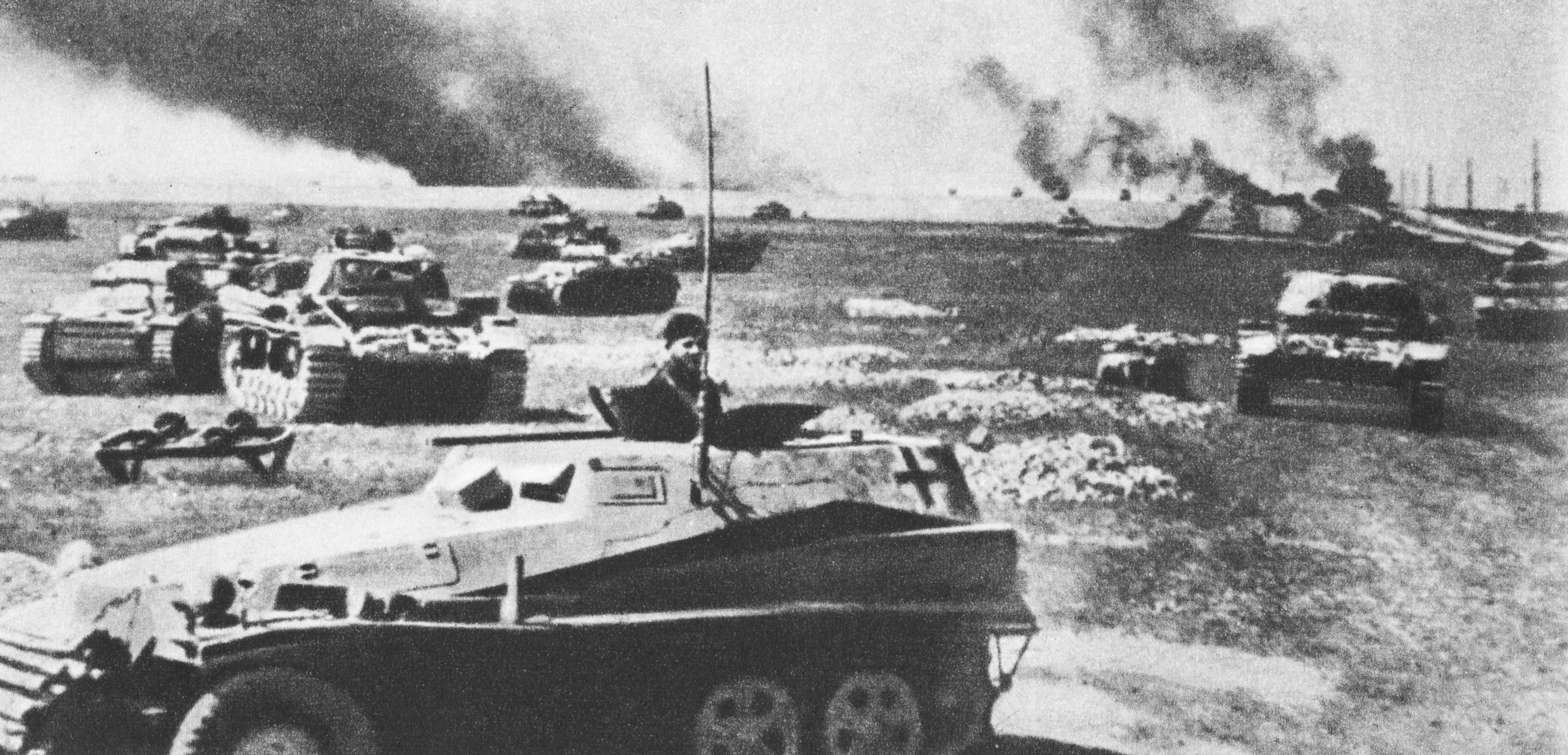 Нападение германии на ссср 1941. Наступление фашистов в 1941. Нападение Германии на СССР 22 июня 1941 г. Гитлеровские танки 1941. Магнитный механизм для подрыва танков.